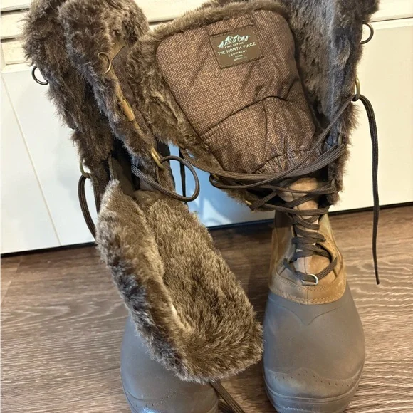The North Face Women’s size 11 Winter Boots – Brown Faux Fur Trim - Picture 4 of 5